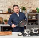 The Jamie Oliver by Tefal set includes two stainless-steel non-stick frying pans with heat indicators