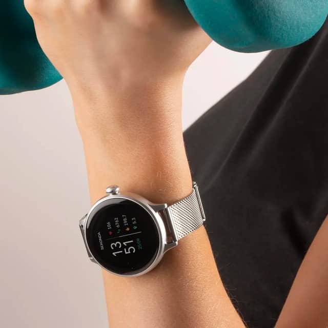 The Sekonda Connect Smart Watch has a range of everyday smartwatch features and combines fitness tools with the option of a stainless steel mesh bracelet.
