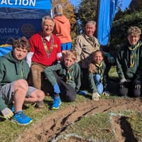 Rotary highlights continuing fight against Polio with crocus planing in Linslade
