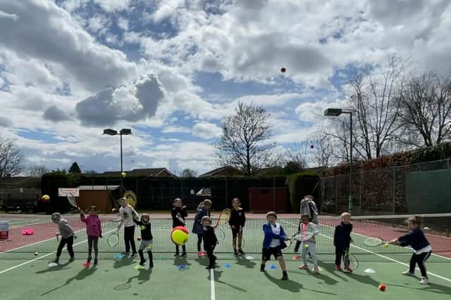 Easter tennis camps