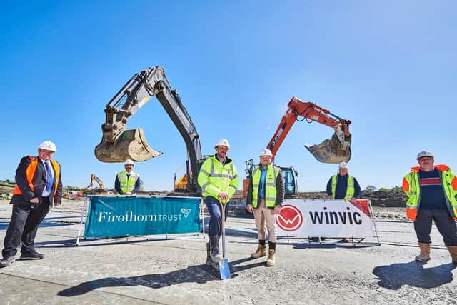 L-R: Councillor Mark Liddiard (Central Bedfordshire Council); Paul Martin, Development Director, Chris Webb, Partner (Firethorn Trust); Danny Nelson, Director of Industrial Distribution & Logistics, Richard Reid, Project Manager, Lee Thornton, Operations Manager (Winvic Construction Ltd).