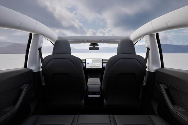 Enjoy an airy and open feel with an all-glass roof. Layers of acoustic glass provide a quiet ride as well as protection from glare, heat and UV rays. Photo: TESLA