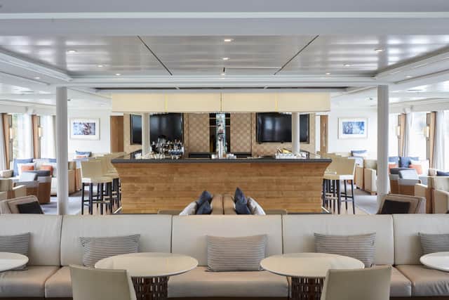 The ship's observation lounge and bar. Image: Viking Cruises