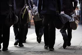 A councillor has called for education maintenance allowances to be reintroduced in Central Beds