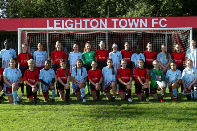 Players from Leighton Woodside Girls U15s and Woburn and Wavendon Lionesses Blues at Bell Close.