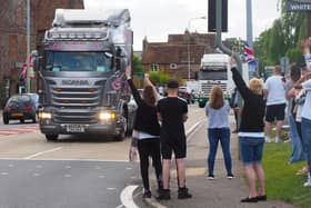 The convoy passes through Dunstable.