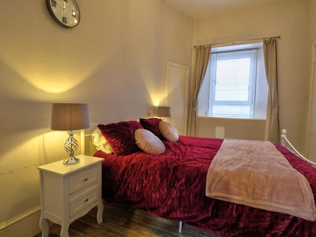 Ground floor bedroom.