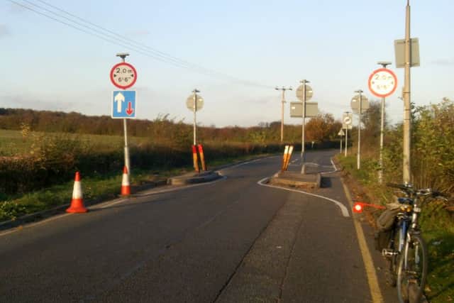Vandyke Road width restriction