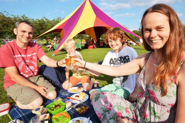 Big Night Out at Whipsnade Zoo 2014 PNL-140625-125455001