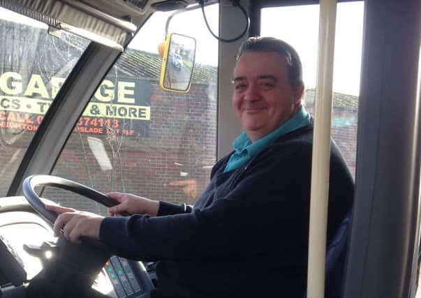 Bus driver Nigel Bates goes the extra mile PNL-160502-145245003